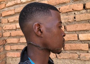 Muhanga: Umusore yabujije bagenzi be kurya amandazi y’abandi batishuye bahita bamukeba ijosi