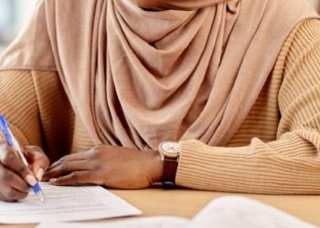 Nta mukobwa wemerewe gukora ikizamini atambaye isutiye