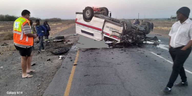 Namibia: Imodoka ya polisi yakoze impanuka abantu 14 bahasiga ubuzima