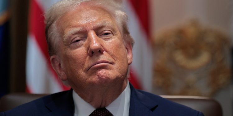 Trump yihanangirije u Burusiya nyuma y’igitero gikomeye  cyagabwe i Kyiv