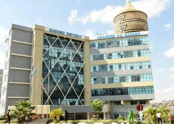 Biteye agahinda: Gasabo umugabo yakubise umugore we inyundo ntiyanyurwa ahita amukeba ijosi
