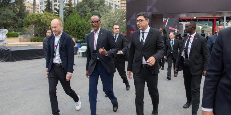 Perezida Kagame yasuye umuhanda wa Formula 1