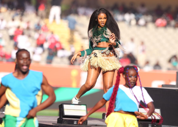 Zuchu yacanye umuriro kuwashatse kumwambura