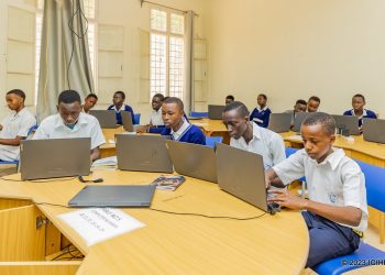 Ntibazaguma mu rugo ubusa: REB yateguye imikoro idasanzwe ku banyeshuri