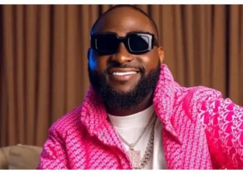 Davido agiye kuba umwe mubazajya batanga ibihembo bya Grammy Awards
