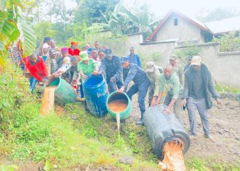 Musanze: Abagabo babiri batawe muri yombi nyuma yo gufatanwa inzoga yitwa muhenyina