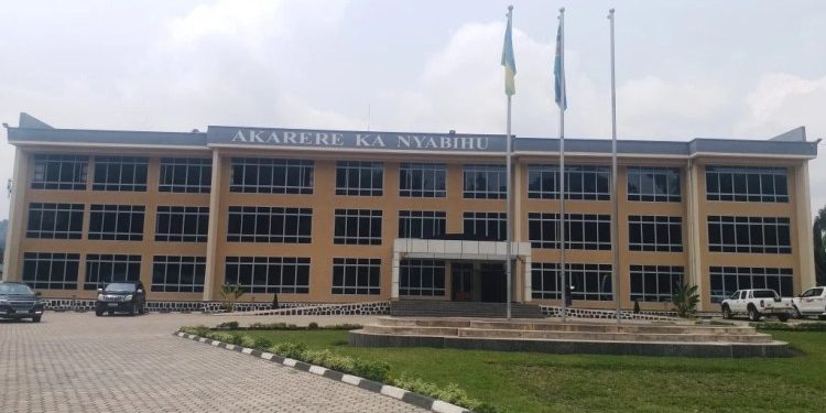 Nyabihu:  Haravugwa inkuru y’ifatwa ry’abayobozi bakekwaho uburiganya