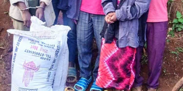 Nyamasheke: Abatetsi batawe muriyombi bazira kwiba ibiryo by’abanyeshuri