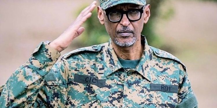 Perezida Kagame yashimiye byimazeyo ingabo z’u Rwanda ashimangira ko ubwitange bwazo ari inkingi y’iterambere