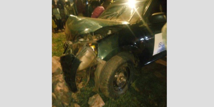 Imwe mu modoka ikora mu nzego za leta hano mu Rwanda yakoze impanuka