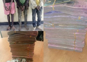 Polisi y’u Rwanda yafashe abagabo batatu bacyekwaho gucukura inzu y’umuturage bakamwiba miliyoni 6 Frw