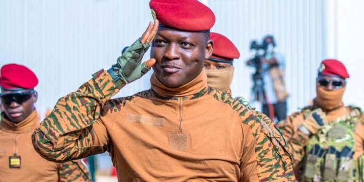 Burkina Faso: Amashyaka ya politiki yose yakoreraga muri iki gihugu arenga 100 yasenywe