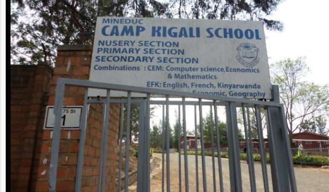Camp Kigali: Abanyeshuri batunguwe no kubona umunyeshuri w’imyaka 16 abyariye mu ishuri