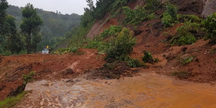 Karongi: Inkangu yishe umumotari n’umugenzi, undi arakomereka bikomeye